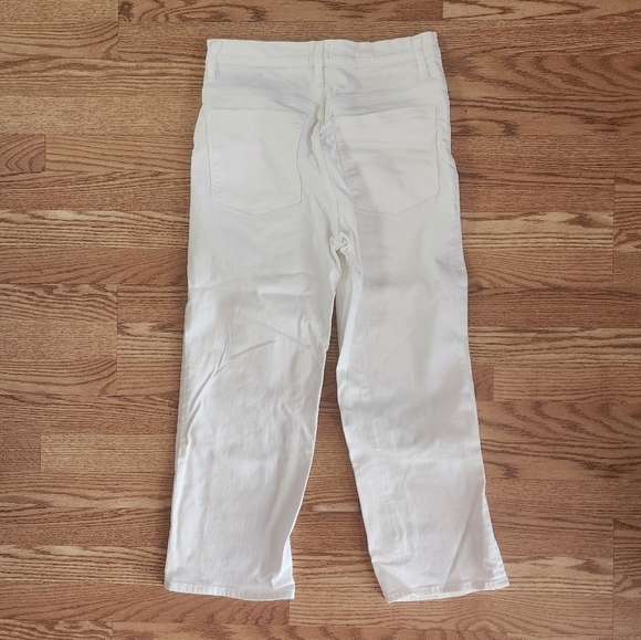 EUC J.Crew High-Rise Slim Wide Leg White Jeans, Size 30 - Picture 4 of 6